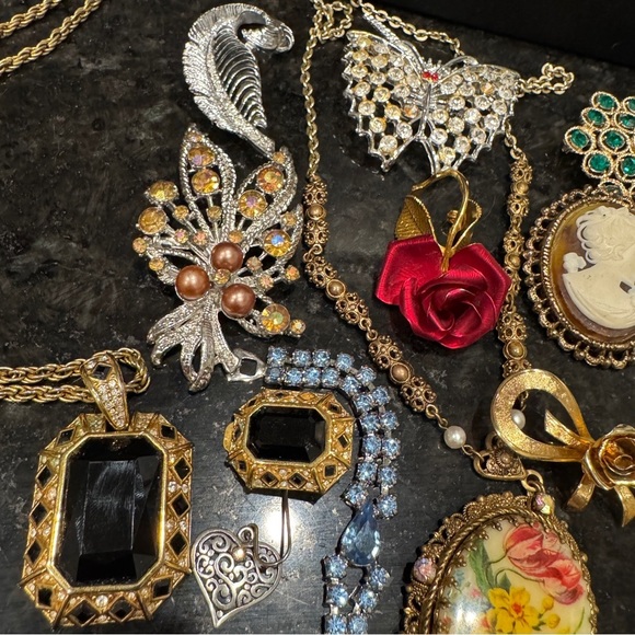 🌹 SOLD - Picture 3 of 16